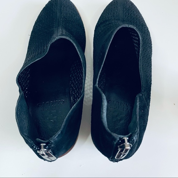 Vince Camuto | Paleta Perforated Ankle Booties - Picture 4 of 8